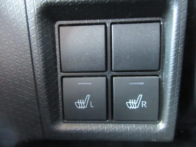 タント 4WD(ダイハツ)の車両写真