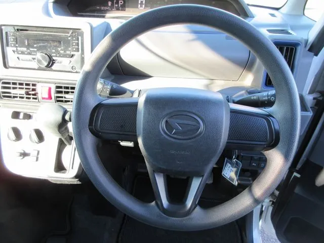 タント 4WD(ダイハツ)の車両写真