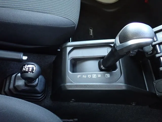 ジムニー　４ＷＤ（スズキ）の車両写真