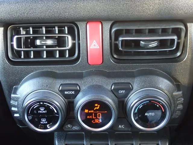 ジムニー　４ＷＤ（スズキ）の車両写真