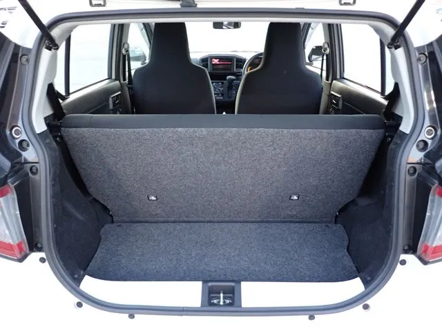 ミラ イース(ダイハツ)の車両写真