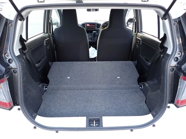 ミラ イース(ダイハツ)の車両写真