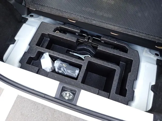 ミラ イース(ダイハツ)の車両写真