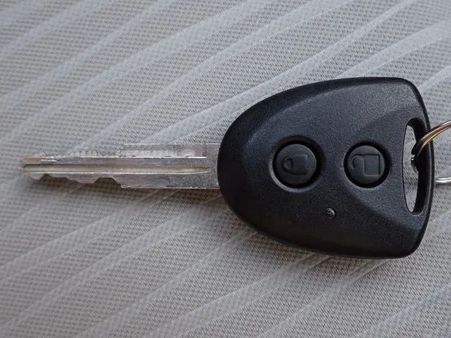 ミラ イース(ダイハツ)の車両写真