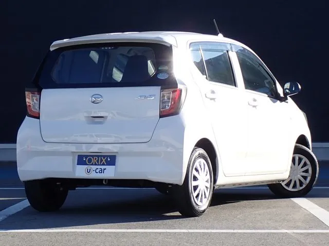 ミラ イース(ダイハツ)の車両写真