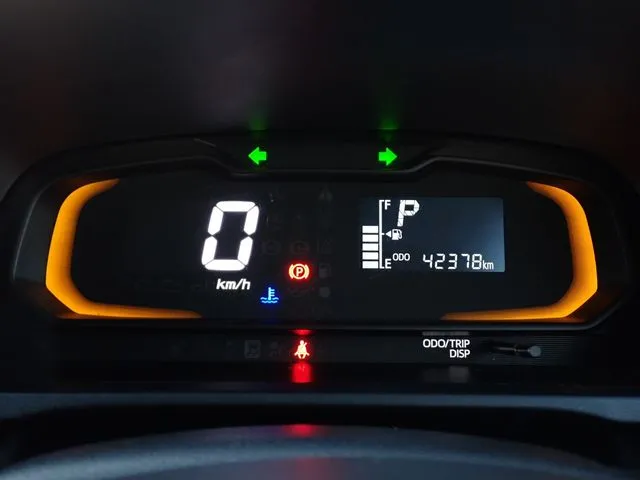 ミラ イース(ダイハツ)の車両写真