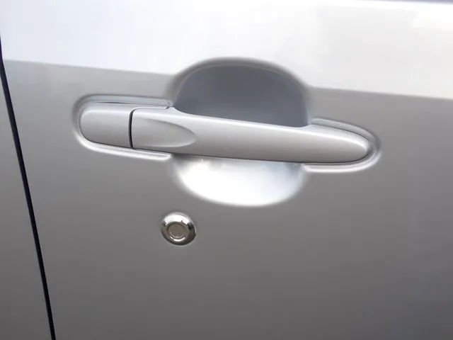 ムーヴ(ダイハツ)の車両写真