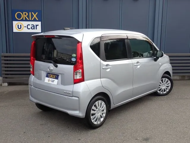 ムーヴ(ダイハツ)の車両写真