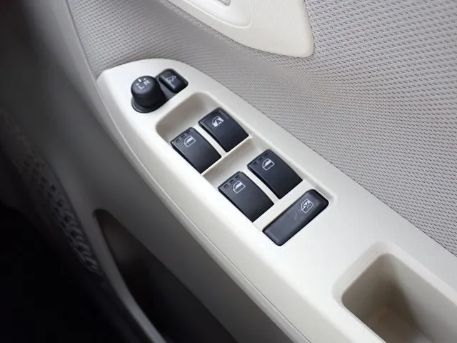 ムーヴ(ダイハツ)の車両写真