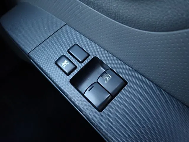 ニッサン　ＮＶ１５０　ＡＤ　４ＷＤ