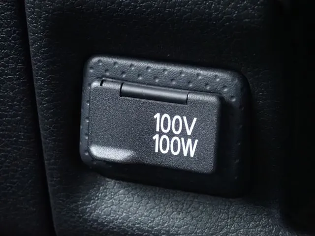 ニッサン　ＮＶ１５０　ＡＤ　４ＷＤ