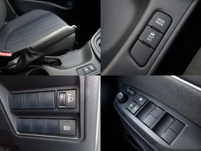 ヤリス（トヨタ）の車両写真