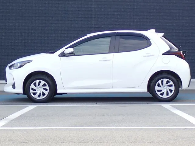 ヤリス（トヨタ）の車両写真