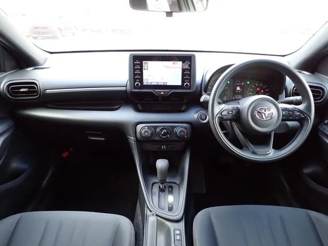 ヤリス（トヨタ）の車両写真