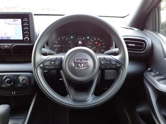 ヤリス（トヨタ）の車両写真