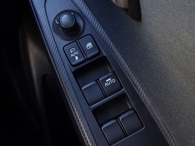 デミオ（マツダ）の車両写真