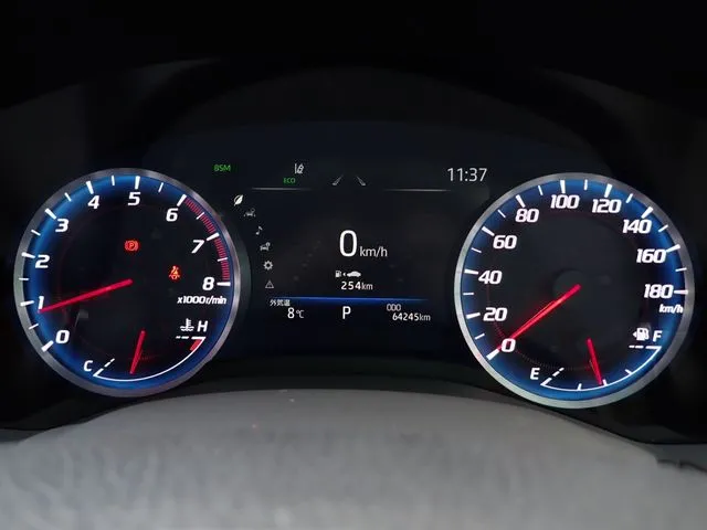 クラウン　セダン（トヨタ）の車両写真