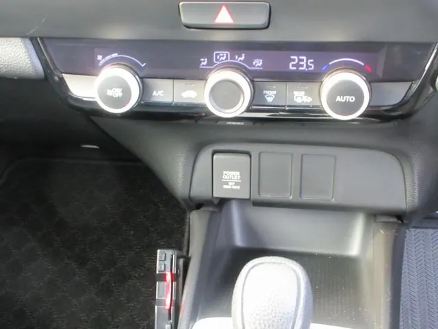 ホンダ フィット e:HEV 4WD