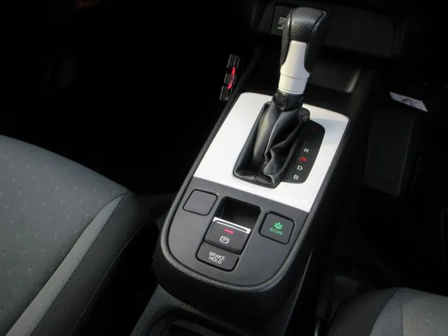 ホンダ フィット e:HEV 4WD