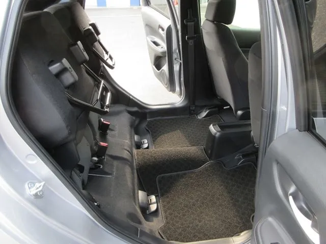 ホンダ フィット e:HEV 4WD