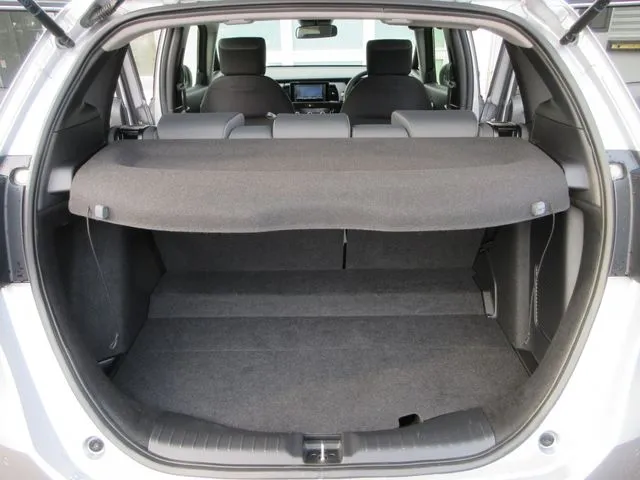 ホンダ フィット e:HEV 4WD