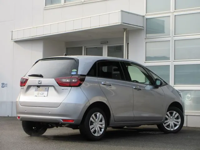 ホンダ フィット e:HEV 4WD