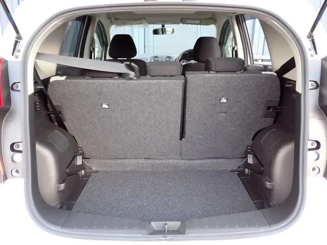 ノート（ニッサン）の車両写真