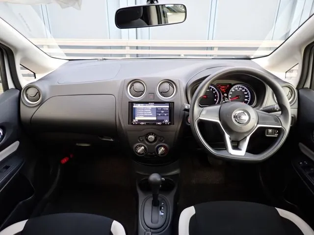 ノート（ニッサン）の車両写真