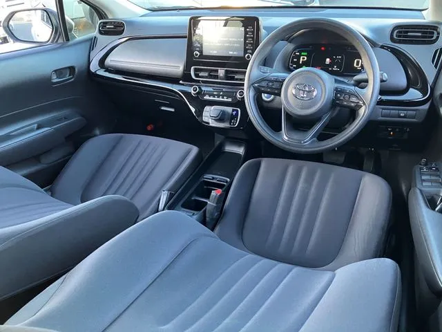 アクア（トヨタ）の車両写真