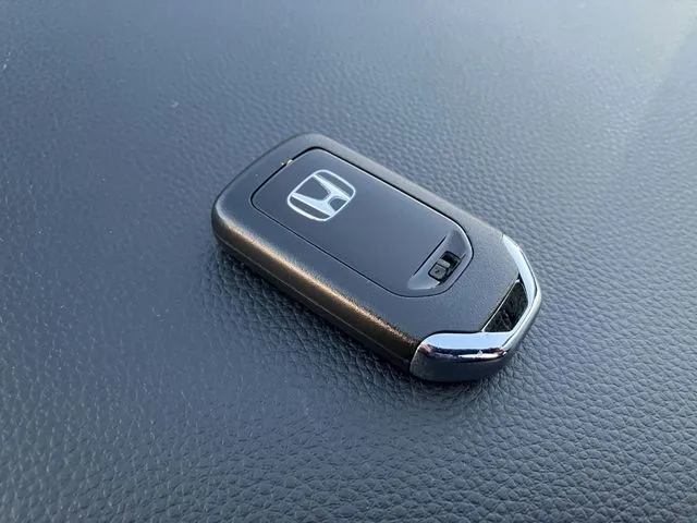 フィット e:HEV 4WD(ホンダ)の車両写真