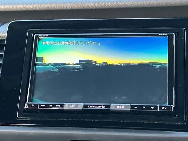 フィット e:HEV 4WD(ホンダ)の車両写真