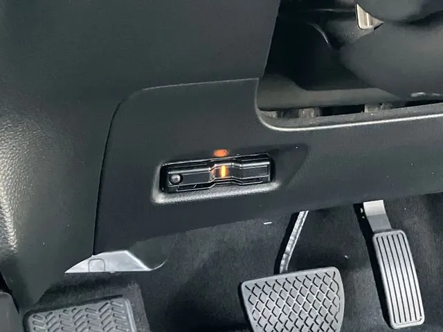 フィット e:HEV 4WD(ホンダ)の車両写真