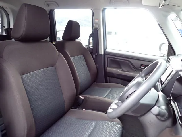 トール(ダイハツ)の車両写真