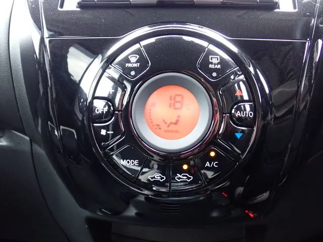 ノート（ニッサン）の車両写真