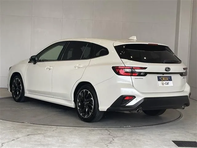 スバル レヴォーグ