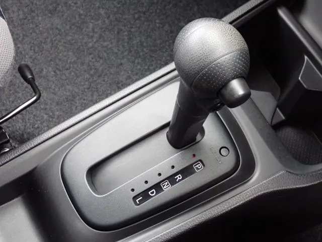 NV150 AD 2WD(ニッサン)の車両写真