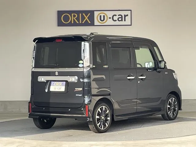 スペーシア　カスタム（スズキ）の車両写真