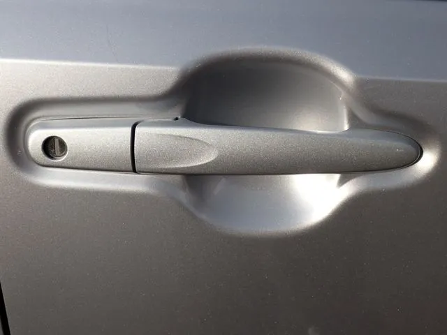 ミラ イース(ダイハツ)の車両写真