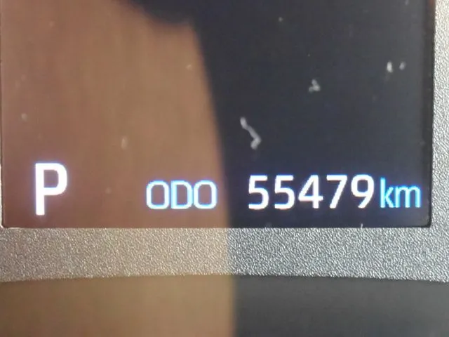 ヤリス　ハイブリッド（トヨタ）の車両写真