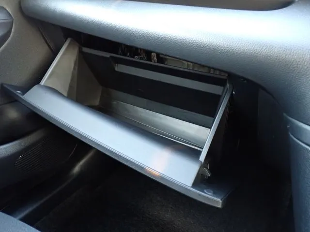 ヤリス　ハイブリッド（トヨタ）の車両写真