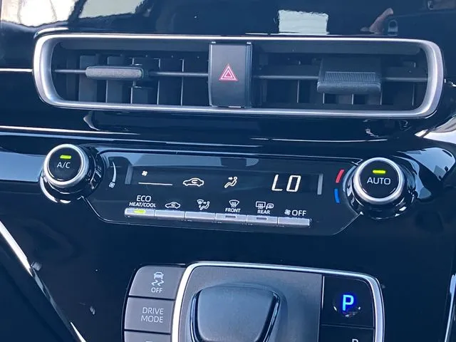 アクア(トヨタ)の車両写真