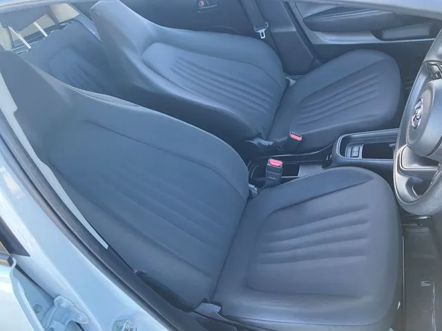 アクア(トヨタ)の車両写真