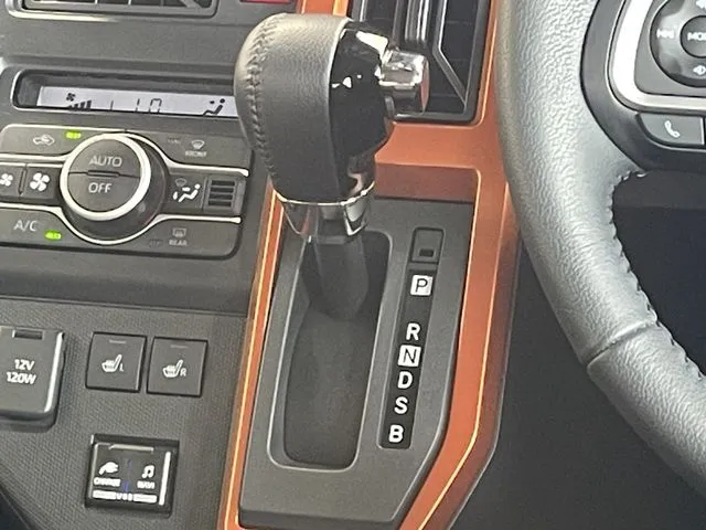 タフト(ダイハツ)の車両写真