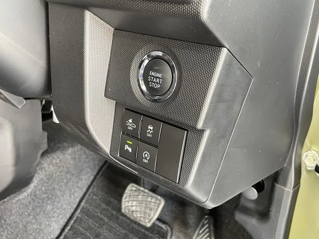 タフト(ダイハツ)の車両写真