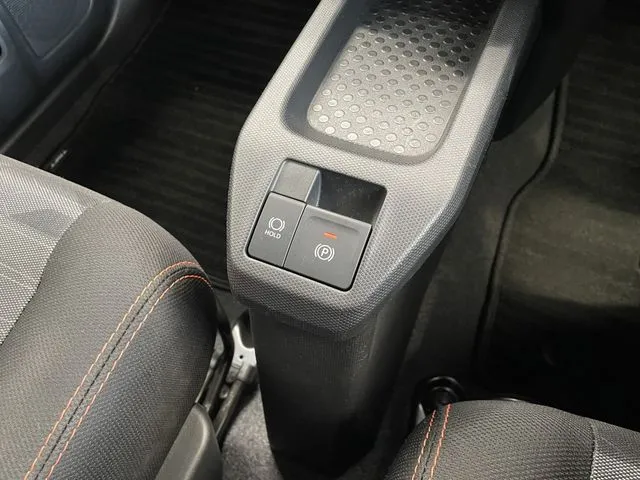 タフト(ダイハツ)の車両写真