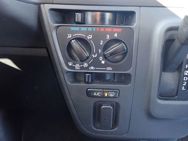 ハイゼットカーゴ(ダイハツ)の車両写真