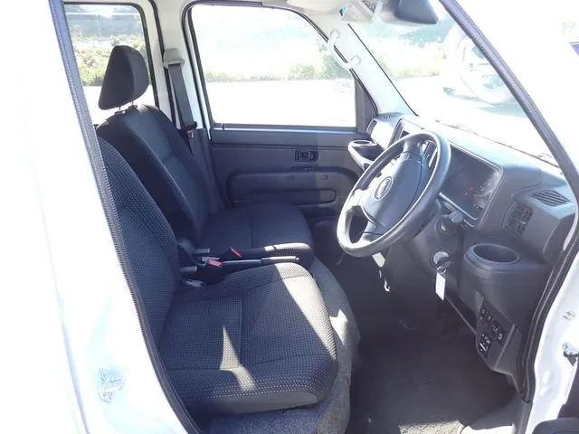 ハイゼットカーゴ(ダイハツ)の車両写真