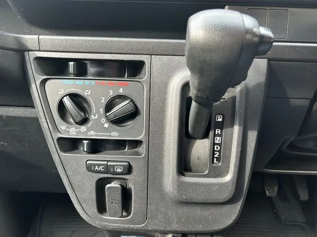 ハイゼットカーゴ（ダイハツ）の車両写真