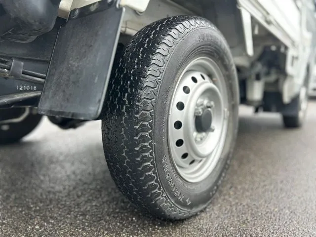 ニッサン NT100クリッパー 4WD