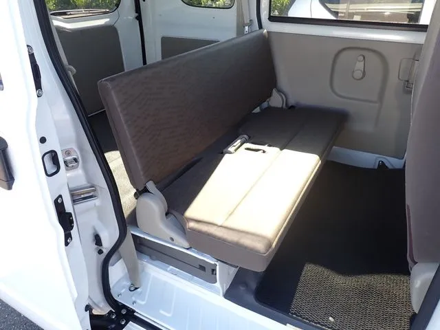 ニッサン NV100クリッパー